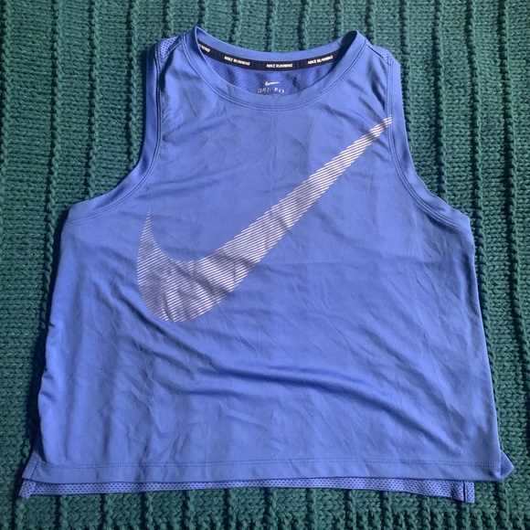 Nike Dri-Fit City Core Muscle Tank - Picture 2 of 4